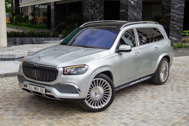 Chiếc xe trông giống Mercedes-Maybach GLS 600 này có giá bán lại gần 3,8 tỷ đồng: Chủ cũ độ nhiều chi tiết nhưng chừa lại nội thất 'zin'- Ảnh 5. Chiếc xe trông giống Mercedes-Maybach GLS 600 này có giá bán lại gần 3,8 tỷ đồng: Chủ cũ độ nhiều chi tiết nhưng chừa lại nội thất 'zin'- Ảnh 5.