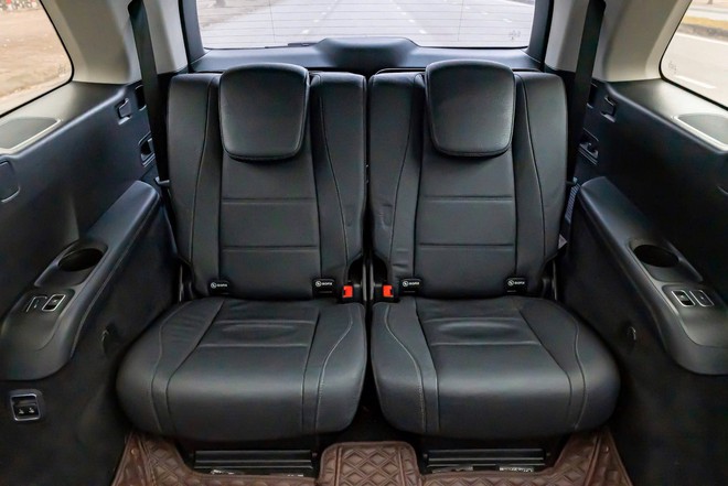 Chiếc xe trông giống Mercedes-Maybach GLS 600 này có giá bán lại gần 3,8 tỷ đồng: Chủ cũ độ nhiều chi tiết nhưng chừa lại nội thất 'zin'- Ảnh 13. Chiếc xe trông giống Mercedes-Maybach GLS 600 này có giá bán lại gần 3,8 tỷ đồng: Chủ cũ độ nhiều chi tiết nhưng chừa lại nội thất 'zin'- Ảnh 13.