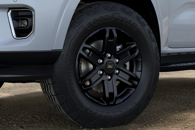 Ford Everest có bản đặc biệt mới: Gần giống bản vừa ra mắt Việt Nam nhưng nhiều ‘đồ chơi’ hơn, sản xuất giới hạn- Ảnh 3. Ford Everest có bản đặc biệt mới: Gần giống bản vừa ra mắt Việt Nam nhưng nhiều ‘đồ chơi’ hơn, sản xuất giới hạn- Ảnh 3.
