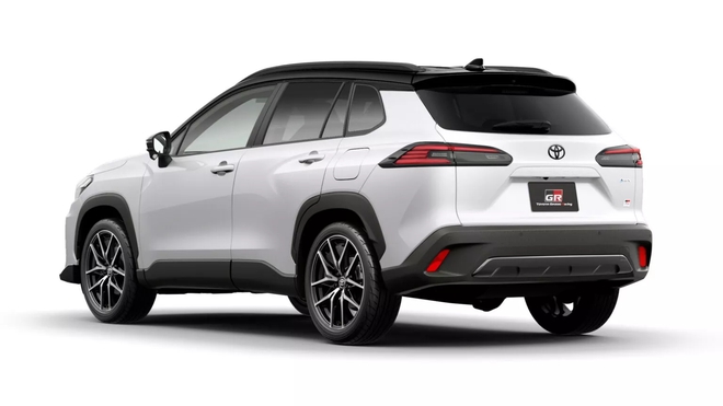 Toyota Corolla Cross 2026 đang hot có bộ ảnh thực tế bản GR Sport mới toanh, có AWD, fan cứng dòng xe này xem xong chắc sẽ nghiền- Ảnh 6. Toyota Corolla Cross 2026 đang hot có bộ ảnh thực tế bản GR Sport mới toanh, có AWD, fan cứng dòng xe này xem xong chắc sẽ nghiền- Ảnh 6.