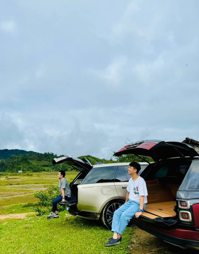 Minh Nhựa chia tay Range Rover SVAutobiography sau 3 năm gắn bó, giá rao 8 tỷ tiệm cận Mercedes-Maybach S-Class- Ảnh 8. Minh Nhựa chia tay Range Rover SVAutobiography sau 3 năm gắn bó, giá rao 8 tỷ tiệm cận Mercedes-Maybach S-Class- Ảnh 8.
