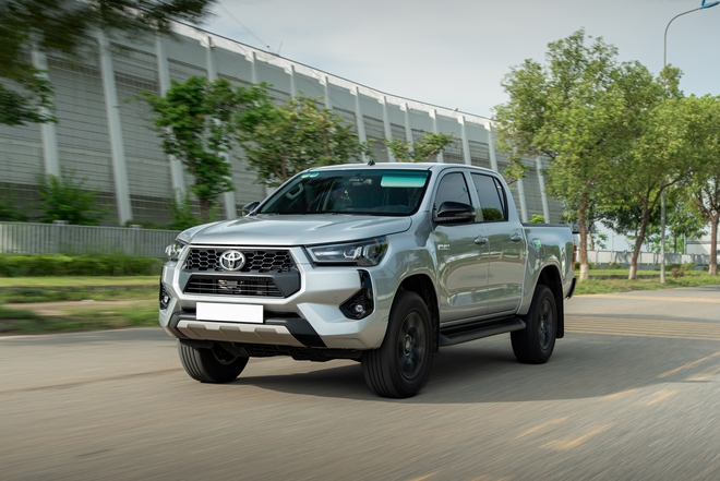 Đem Mitsubishi Triton và Toyota Hilux bản ‘base’ AT đi ‘cày’ xem xe nào hợp dân công trình hơn: Chở tốt, lái ổn thì đánh đổi bớt công nghệ- Ảnh 31. Đem Mitsubishi Triton và Toyota Hilux bản ‘base’ AT đi ‘cày’ xem xe nào hợp dân công trình hơn: Chở tốt, lái ổn thì đánh đổi bớt công nghệ- Ảnh 31.