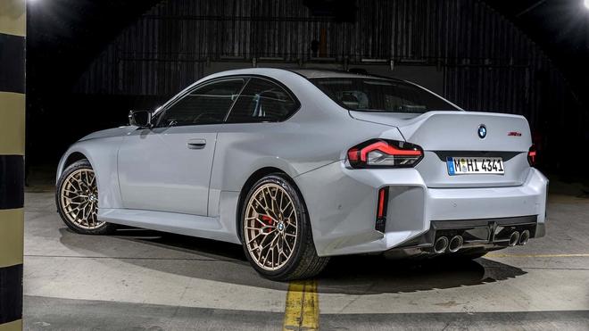 BMW M2 2026 ra bản hiệu năng cao: Mạnh tới 523 mã lực, nhẹ hơn bản tiêu chuẩn, bứt tốc chưa tới 4 giây- Ảnh 3. BMW M2 2026 ra bản hiệu năng cao: Mạnh tới 523 mã lực, nhẹ hơn bản tiêu chuẩn, bứt tốc chưa tới 4 giây- Ảnh 3.