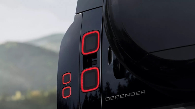 Land Rover Defender 2026 ra mắt: Màn 13,1inch, mạnh tới hơn 600 mã lực, tùy chọn hybrid, lần đầu có ga thích ứng dành cho dân địa hình- Ảnh 5. Land Rover Defender 2026 ra mắt: Màn 13,1inch, mạnh tới hơn 600 mã lực, tùy chọn hybrid, lần đầu có ga thích ứng dành cho dân địa hình- Ảnh 5.