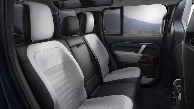 Land Rover Defender 2026 ra mắt: Màn 13,1inch, mạnh tới hơn 600 mã lực, tùy chọn hybrid, lần đầu có ga thích ứng dành cho dân địa hình- Ảnh 10. Land Rover Defender 2026 ra mắt: Màn 13,1inch, mạnh tới hơn 600 mã lực, tùy chọn hybrid, lần đầu có ga thích ứng dành cho dân địa hình- Ảnh 10.