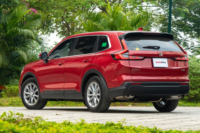 Chọn Skoda Karoq hay Honda CR-V cùng giá khoảng 1,1 tỷ đồng, bảng này sẽ giúp bạn thấy rõ sự khác biệt về kích thước, công nghệ- Ảnh 4. Chọn Skoda Karoq hay Honda CR-V cùng giá khoảng 1,1 tỷ đồng, bảng này sẽ giúp bạn thấy rõ sự khác biệt về kích thước, công nghệ- Ảnh 4.