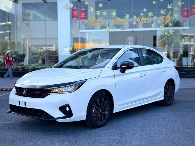 Hàng loạt xe Honda được giảm giá hàng chục triệu đồng: Cả mẫu bán chạy, mẫu mới ra mắt cũng không ngoại lệ- Ảnh 3. Hàng loạt xe Honda được giảm giá hàng chục triệu đồng: Cả mẫu bán chạy, mẫu mới ra mắt cũng không ngoại lệ- Ảnh 3.