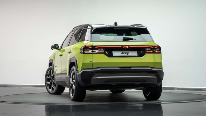Jeep Compass 2026 - SUV chung gầm Peugeot 3008, mạnh 375hp, có thể chạy Hà Nội - Huế chỉ cần một lần sạc- Ảnh 4. Jeep Compass 2026 - SUV chung gầm Peugeot 3008, mạnh 375hp, có thể chạy Hà Nội - Huế chỉ cần một lần sạc- Ảnh 4.