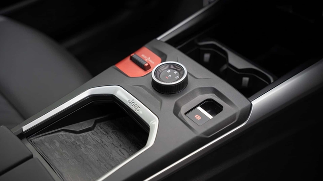 Jeep Compass 2026 - SUV chung gầm Peugeot 3008, mạnh 375hp, có thể chạy Hà Nội - Huế chỉ cần một lần sạc- Ảnh 12. Jeep Compass 2026 - SUV chung gầm Peugeot 3008, mạnh 375hp, có thể chạy Hà Nội - Huế chỉ cần một lần sạc- Ảnh 12.