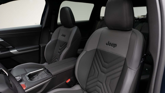 Jeep Compass 2026 - SUV chung gầm Peugeot 3008, mạnh 375hp, có thể chạy Hà Nội - Huế chỉ cần một lần sạc- Ảnh 13. Jeep Compass 2026 - SUV chung gầm Peugeot 3008, mạnh 375hp, có thể chạy Hà Nội - Huế chỉ cần một lần sạc- Ảnh 13.