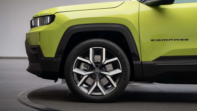 Jeep Compass 2026 - SUV chung gầm Peugeot 3008, mạnh 375hp, có thể chạy Hà Nội - Huế chỉ cần một lần sạc- Ảnh 6. Jeep Compass 2026 - SUV chung gầm Peugeot 3008, mạnh 375hp, có thể chạy Hà Nội - Huế chỉ cần một lần sạc- Ảnh 6.