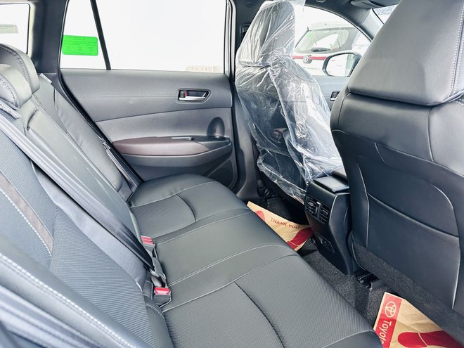 Toyota Corolla Cross giảm giá nhiều nhất 46 triệu đồng: Giá khởi điểm còn 779 triệu, càng làm khó nhóm 'đàn em' Seltos, Creta- Ảnh 9. Toyota Corolla Cross giảm giá nhiều nhất 46 triệu đồng: Giá khởi điểm còn 779 triệu, càng làm khó nhóm 'đàn em' Seltos, Creta- Ảnh 9.