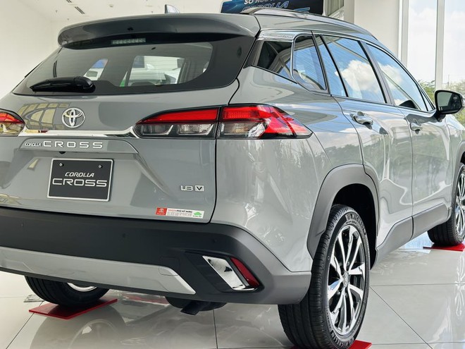 Toyota Corolla Cross giảm giá nhiều nhất 46 triệu đồng: Giá khởi điểm còn 779 triệu, càng làm khó nhóm 'đàn em' Seltos, Creta- Ảnh 7. Toyota Corolla Cross giảm giá nhiều nhất 46 triệu đồng: Giá khởi điểm còn 779 triệu, càng làm khó nhóm 'đàn em' Seltos, Creta- Ảnh 7.