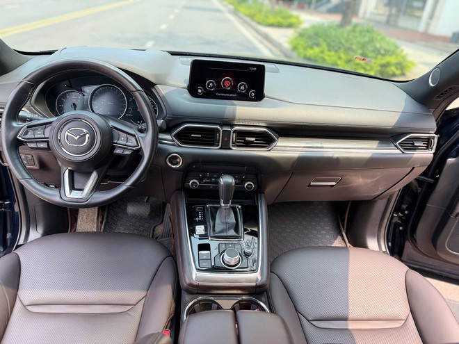 Ngày này năm xưa: Tròn 3 năm Mazda CX-8 facelift ra mắt Việt Nam nhưng ít thay đổi, doanh số trồi sụt khó bứt phá- Ảnh 4. Ngày này năm xưa: Tròn 3 năm Mazda CX-8 facelift ra mắt Việt Nam nhưng ít thay đổi, doanh số trồi sụt khó bứt phá- Ảnh 4.