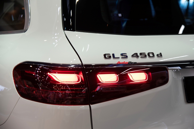 Lộ diện 3 mẫu xe Mercedes-Benz ra mắt tháng sau: Có SUV hạng sang đến siêu sang và xe thể thao hiệu suất cao- Ảnh 3. Lộ diện 3 mẫu xe Mercedes-Benz ra mắt tháng sau: Có SUV hạng sang đến siêu sang và xe thể thao hiệu suất cao- Ảnh 3.