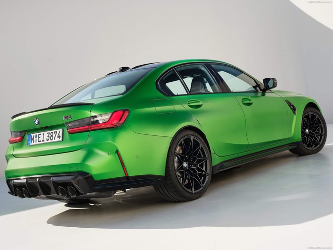 BMW M3, M4 đời mới chính hãng đầu tiên về Việt Nam: Mạnh hơn 500hp, màu cực nổi, riêng option đã tới 1,4 tỷ đồng- Ảnh 17. BMW M3, M4 đời mới chính hãng đầu tiên về Việt Nam: Mạnh hơn 500hp, màu cực nổi, riêng option đã tới 1,4 tỷ đồng- Ảnh 17.