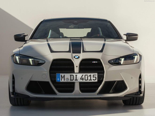 BMW M3, M4 đời mới chính hãng đầu tiên về Việt Nam: Mạnh hơn 500hp, màu cực nổi, riêng option đã tới 1,4 tỷ đồng- Ảnh 9. BMW M3, M4 đời mới chính hãng đầu tiên về Việt Nam: Mạnh hơn 500hp, màu cực nổi, riêng option đã tới 1,4 tỷ đồng- Ảnh 9.
