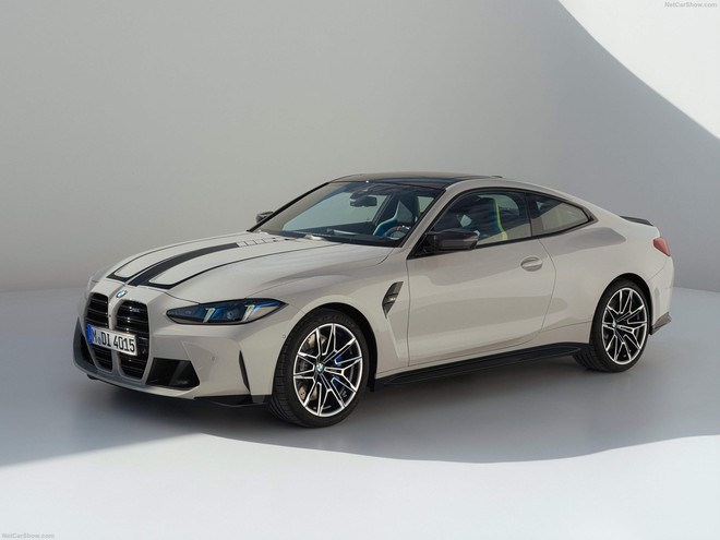 BMW M3, M4 đời mới chính hãng đầu tiên về Việt Nam: Mạnh hơn 500hp, màu cực nổi, riêng option đã tới 1,4 tỷ đồng- Ảnh 8. BMW M3, M4 đời mới chính hãng đầu tiên về Việt Nam: Mạnh hơn 500hp, màu cực nổi, riêng option đã tới 1,4 tỷ đồng- Ảnh 8.