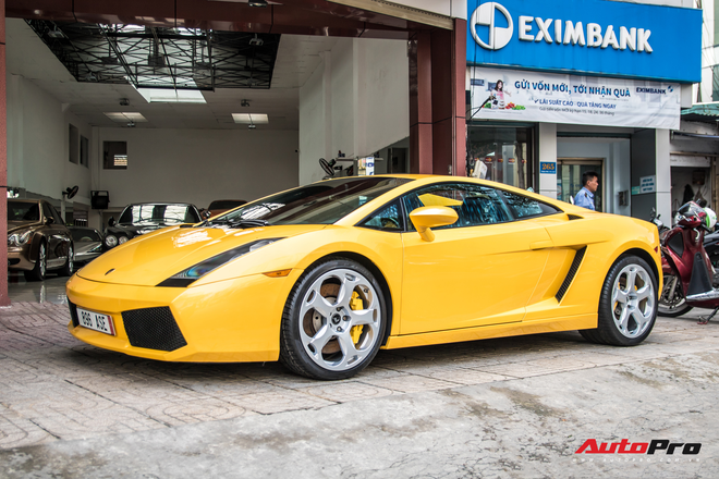 Cường Đô la 'trải lòng' chuyện mua chiếc Lamborghini đầu tiên Việt Nam: 'Mua bằng tiền tự kiếm, bị gia đình phản đối nên phải mang xe đi giấu’- Ảnh 5. Cường Đô la 'trải lòng' chuyện mua chiếc Lamborghini đầu tiên Việt Nam: 'Mua bằng tiền tự kiếm, bị gia đình phản đối nên phải mang xe đi giấu’- Ảnh 5.