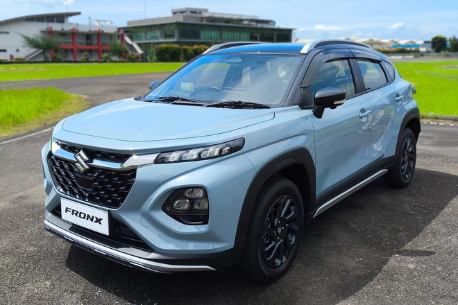 Suzuki Fronx bán tại Việt Nam mà trang bị thế này thì làm khó Raize, Sonet: Có HUD, camera 360, hybrid, nhiều tính năng ADAS độc nhất phân khúc- Ảnh 5. Suzuki Fronx bán tại Việt Nam mà trang bị thế này thì làm khó Raize, Sonet: Có HUD, camera 360, hybrid, nhiều tính năng ADAS độc nhất phân khúc- Ảnh 5.
