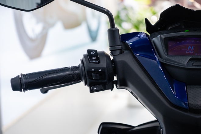 'Anh em sinh đôi' với Exciter 150 về Việt Nam: Bản đặc biệt giới hạn 2.000 xe, nhập Malaysia- Ảnh 10. 'Anh em sinh đôi' với Exciter 150 về Việt Nam: Bản đặc biệt giới hạn 2.000 xe, nhập Malaysia- Ảnh 10.