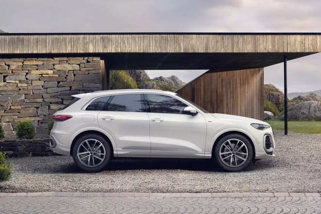 Audi Q5 có bản PHEV: Chạy 100km không cần xăng, sạc nhanh hơn laptop, phả hơi nóng lên GLC, X3- Ảnh 10. Audi Q5 có bản PHEV: Chạy 100km không cần xăng, sạc nhanh hơn laptop, phả hơi nóng lên GLC, X3- Ảnh 10.