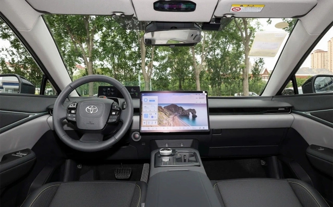 SUV Toyota mới đẹp long lanh này có giá quy đổi từ 470 triệu đồng, rẻ hơn cả Corolla cũ: Có ADAS, màn khủng, chạy 630km/sạc- Ảnh 6. SUV Toyota mới đẹp long lanh này có giá quy đổi từ 470 triệu đồng, rẻ hơn cả Corolla cũ: Có ADAS, màn khủng, chạy 630km/sạc- Ảnh 6.