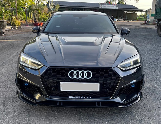 Chiếc Audi A5 phiên bản APEC giá 1,1 tỷ đồng này sẽ khiến người dùng phải cân nhắc thay vì mua Toyota Camry- Ảnh 4. Chiếc Audi A5 phiên bản APEC giá 1,1 tỷ đồng này sẽ khiến người dùng phải cân nhắc thay vì mua Toyota Camry- Ảnh 4.