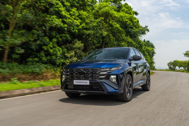 Hyundai Tucson N Line ra mắt Việt Nam: Giá 989 triệu đồng, cạnh tranh CX-5 bằng bodykit thể thao, động cơ turbo 180 mã lực- Ảnh 9. Hyundai Tucson N Line ra mắt Việt Nam: Giá 989 triệu đồng, cạnh tranh CX-5 bằng bodykit thể thao, động cơ turbo 180 mã lực- Ảnh 9.