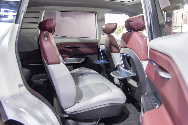 Mitsubishi nhá hàng xe mới sắp ra mắt ĐNÁ tháng sau, có thể là bản thương mại của DST Concept mới được trưng bày tại Việt Nam- Ảnh 6. Mitsubishi nhá hàng xe mới sắp ra mắt ĐNÁ tháng sau, có thể là bản thương mại của DST Concept mới được trưng bày tại Việt Nam- Ảnh 6.