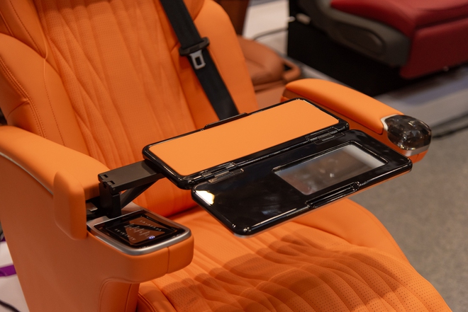Dạo một vòng triển lãm Automechanika 2025: Gần 1.000 gian hàng, vào cửa miễn phí, nhiều 'đồ chơi' dành cho ai thích độ xe- Ảnh 14. Dạo một vòng triển lãm Automechanika 2025: Gần 1.000 gian hàng, vào cửa miễn phí, nhiều 'đồ chơi' dành cho ai thích độ xe- Ảnh 14.