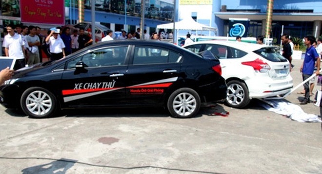 Những sự cố khi khách Việt lái thử xe: Ngay cả xe sang cũng từng gặp tai nạn, biết điều này người lái có thể an tâm- Ảnh 2. Những sự cố khi khách Việt lái thử xe: Ngay cả xe sang cũng từng gặp tai nạn, biết điều này người lái có thể an tâm- Ảnh 2.