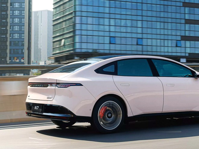 Nissan N7 vừa về Việt Nam 'cháy hàng' tại thị trường sát vách: Chốt trung bình 400 xe/ngày, giá quy đổi chỉ từ hơn 430 triệu đồng- Ảnh 8. Nissan N7 vừa về Việt Nam 'cháy hàng' tại thị trường sát vách: Chốt trung bình 400 xe/ngày, giá quy đổi chỉ từ hơn 430 triệu đồng- Ảnh 8.