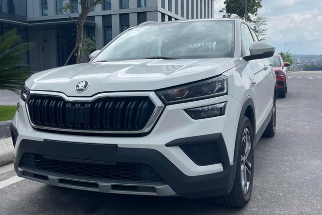 Ảnh thực tế 2 bản Skoda Kushaq tại Việt Nam: Giá dự kiến từ dưới 600 triệu đồng, ra mắt tháng này cạnh tranh Xforce, Creta- Ảnh 4. Ảnh thực tế 2 bản Skoda Kushaq tại Việt Nam: Giá dự kiến từ dưới 600 triệu đồng, ra mắt tháng này cạnh tranh Xforce, Creta- Ảnh 4.