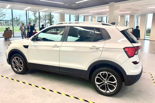 Ảnh thực tế 2 bản Skoda Kushaq tại Việt Nam: Giá dự kiến từ dưới 600 triệu đồng, ra mắt tháng này cạnh tranh Xforce, Creta- Ảnh 5. Ảnh thực tế 2 bản Skoda Kushaq tại Việt Nam: Giá dự kiến từ dưới 600 triệu đồng, ra mắt tháng này cạnh tranh Xforce, Creta- Ảnh 5.