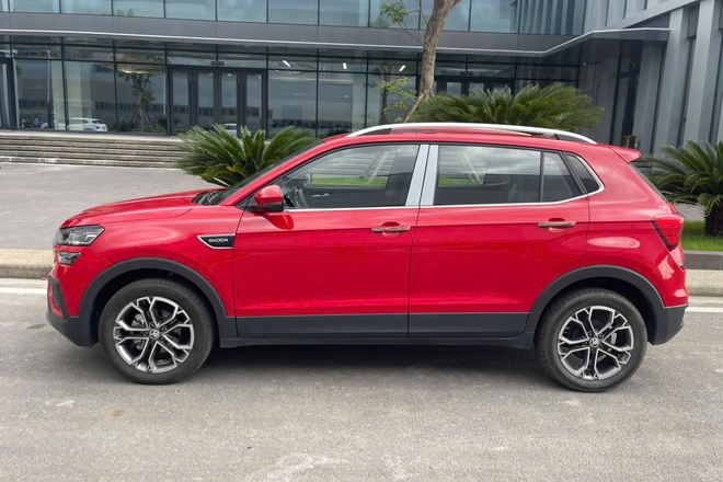 Ảnh thực tế 2 bản Skoda Kushaq tại Việt Nam: Giá dự kiến từ dưới 600 triệu đồng, ra mắt tháng này cạnh tranh Xforce, Creta- Ảnh 7. Ảnh thực tế 2 bản Skoda Kushaq tại Việt Nam: Giá dự kiến từ dưới 600 triệu đồng, ra mắt tháng này cạnh tranh Xforce, Creta- Ảnh 7.