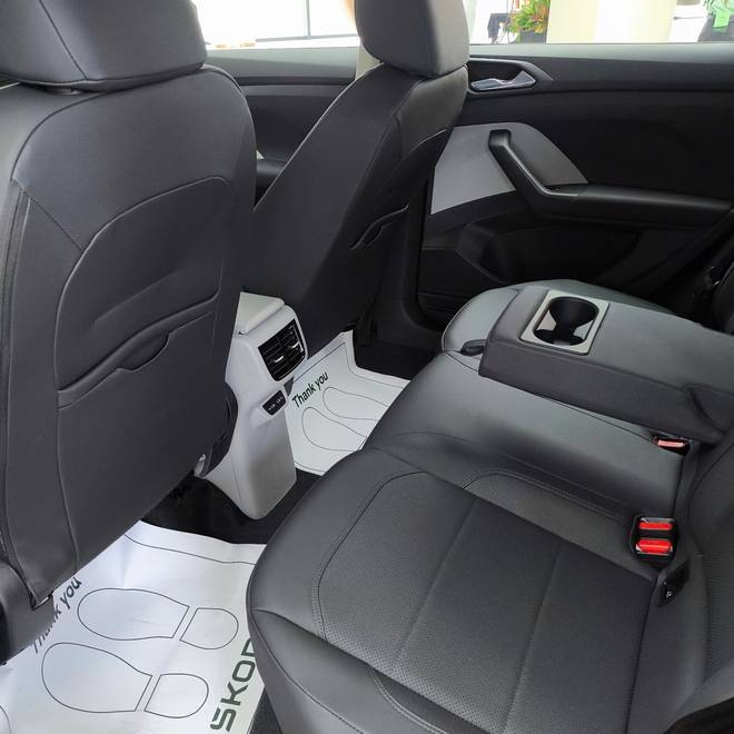 Ảnh thực tế 2 bản Skoda Kushaq tại Việt Nam: Giá dự kiến từ dưới 600 triệu đồng, ra mắt tháng này cạnh tranh Xforce, Creta- Ảnh 13. Ảnh thực tế 2 bản Skoda Kushaq tại Việt Nam: Giá dự kiến từ dưới 600 triệu đồng, ra mắt tháng này cạnh tranh Xforce, Creta- Ảnh 13.
