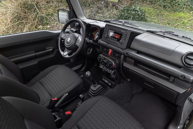 Suzuki Jimny có bản đặc biệt trước khi rời một thị trường: Độ nhẹ nhưng chất, khách Việt có thể tham khảo để làm mới xe mình- Ảnh 6. Suzuki Jimny có bản đặc biệt trước khi rời một thị trường: Độ nhẹ nhưng chất, khách Việt có thể tham khảo để làm mới xe mình- Ảnh 6.