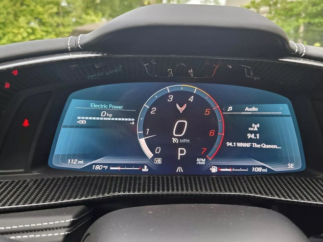 Chevrolet Corvette bản hybrid hiệu suất cao khiến bao người 'chưng hửng' về độ mất giá: Vừa chạy 180km đã 'bay' gần 800 triệu đồng- Ảnh 7. Chevrolet Corvette bản hybrid hiệu suất cao khiến bao người 'chưng hửng' về độ mất giá: Vừa chạy 180km đã 'bay' gần 800 triệu đồng- Ảnh 7.