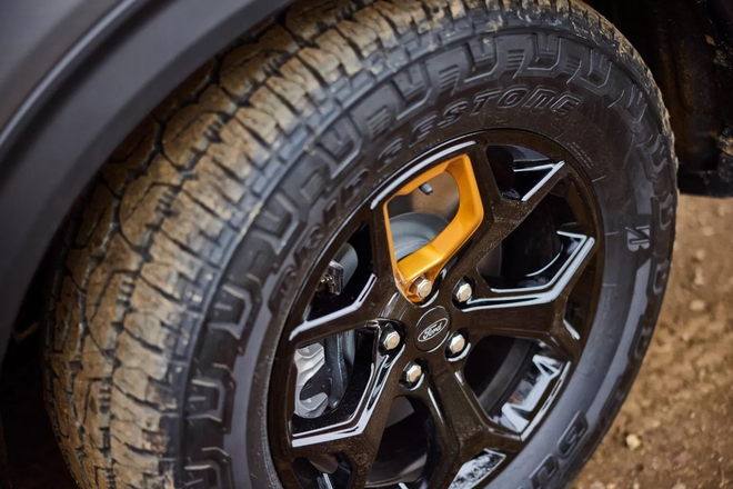 Ford Explorer 2026 thêm bản 'off-road đỉnh nhất từ trước đến nay': Ngoại hình hầm hố hơn, một loạt 'đồ chơi' quăng quật địa hình, mạnh tới 400 mã lực- Ảnh 10. Ford Explorer 2026 thêm bản 'off-road đỉnh nhất từ trước đến nay': Ngoại hình hầm hố hơn, một loạt 'đồ chơi' quăng quật địa hình, mạnh tới 400 mã lực- Ảnh 10.