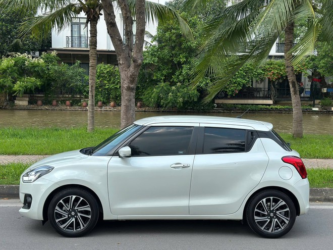 Đắt hơn gần 20 triệu nhưng Suzuki Swift 2025 hơn hẳn bản cũ: Thêm ADAS, cân bằng điện tử, chuyển sang nhập Nhật- Ảnh 10. Đắt hơn gần 20 triệu nhưng Suzuki Swift 2025 hơn hẳn bản cũ: Thêm ADAS, cân bằng điện tử, chuyển sang nhập Nhật- Ảnh 10.