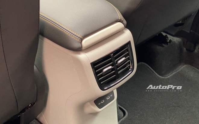 Skoda Kushaq ra mắt Việt Nam: Giá từ 599 triệu đồng, 2 bản, trang bị nội thất xịn, bản 'base' có ADAS cạnh tranh Yaris Cross, Xforce- Ảnh 24. Skoda Kushaq ra mắt Việt Nam: Giá từ 599 triệu đồng, 2 bản, trang bị nội thất xịn, bản 'base' có ADAS cạnh tranh Yaris Cross, Xforce- Ảnh 24.