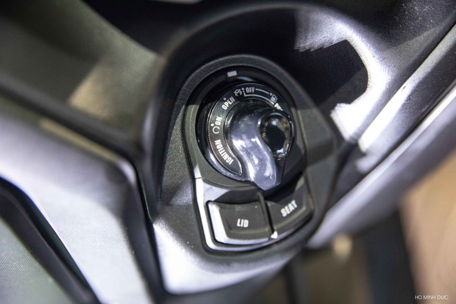 Từ dự đoán của Tổng cục Thống kê, Yamaha chớp thời cơ bằng loạt xe ga mới: Máy khỏe, lái hay, dáng đẹp- Ảnh 13.