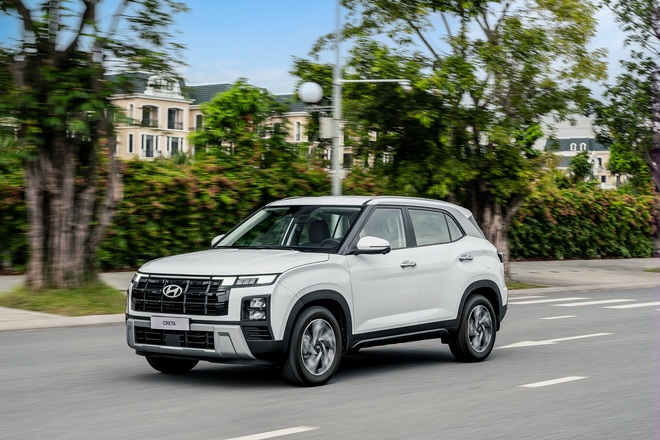 Hyundai Creta 2025 ra mắt Việt Nam: Giá từ 599 triệu đồng, thiết kế thay đổi từ ngoài vào trong, lần đầu có bản thể thao N Line, cạnh tranh Xforce- Ảnh 6. Hyundai Creta 2025 ra mắt Việt Nam: Giá từ 599 triệu đồng, thiết kế thay đổi từ ngoài vào trong, lần đầu có bản thể thao N Line, cạnh tranh Xforce- Ảnh 6.