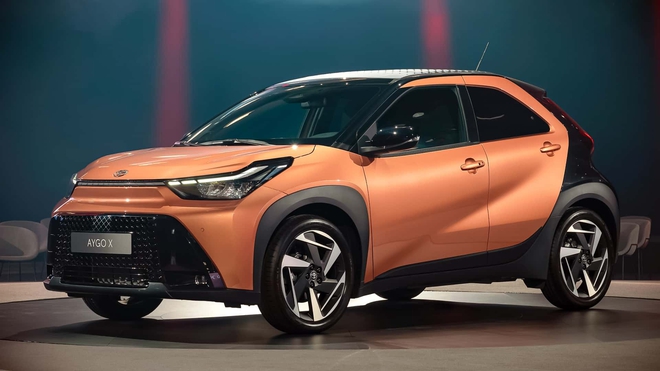 Toyota Aygo từng bán ở Việt Nam có bản nâng cấp: Thêm gói thể thao, động cơ hybrid tiêu thụ từ 3,8 lít/100km- Ảnh 7. Toyota Aygo từng bán ở Việt Nam có bản nâng cấp: Thêm gói thể thao, động cơ hybrid tiêu thụ từ 3,8 lít/100km- Ảnh 7.