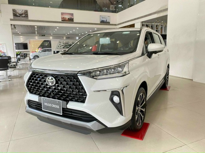 Toyota Avanza, Veloz giảm giá lăn bánh nhiều nhất 66 triệu đồng: Giá thực tế còn từ hơn 500 triệu, tăng sức cạnh tranh trước Xpander- Ảnh 5. Toyota Avanza, Veloz giảm giá lăn bánh nhiều nhất 66 triệu đồng: Giá thực tế còn từ hơn 500 triệu, tăng sức cạnh tranh trước Xpander- Ảnh 5.