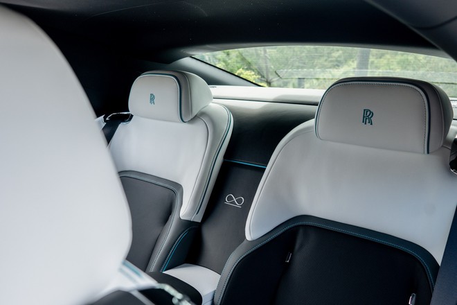 Rolls-Royce Black Badge - Cách khẳng định vị thế mới của giới siêu giàu- Ảnh 25. Rolls-Royce Black Badge - Cách khẳng định vị thế mới của giới siêu giàu- Ảnh 25.