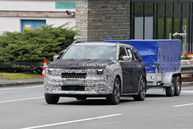 Kia Seltos 2026 tiếp tục lộ trên đường với dáng góc cạnh như Carnival, đèn LED phân tầng, mâm mới, thiết kế dễ gây 'wow'- Ảnh 3. Kia Seltos 2026 tiếp tục lộ trên đường với dáng góc cạnh như Carnival, đèn LED phân tầng, mâm mới, thiết kế dễ gây 'wow'- Ảnh 3.