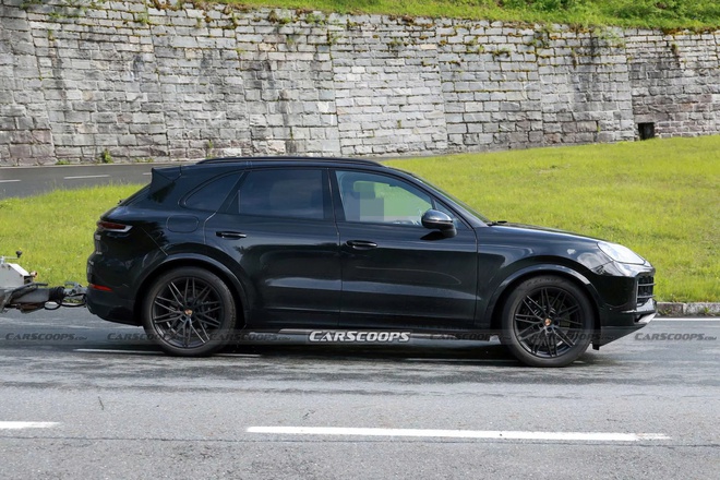 Lộ ảnh Porsche Cayenne mới: Vẫn giữ động cơ xăng, có chi tiết giống 911 GTS thế hệ mới nhất tại Việt Nam, ra mắt năm 2027- Ảnh 5. Lộ ảnh Porsche Cayenne mới: Vẫn giữ động cơ xăng, có chi tiết giống 911 GTS thế hệ mới nhất tại Việt Nam, ra mắt năm 2027- Ảnh 5.