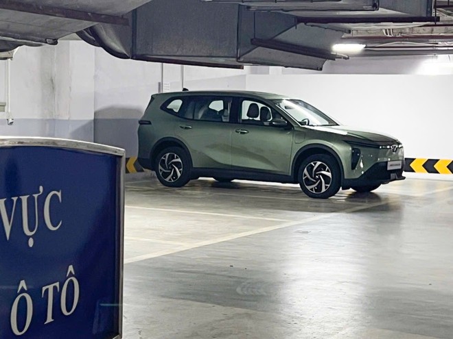 Ảnh VinFast Limo Green là chưa đủ, đây là thông số mà dân mạng đang tò mò: Dễ là bản thương mại sắp ra mắt, ảnh dựng có gì hãng đáp ứng đúng như vậy, nhưng dân mạng vẫn tiếc nuối vì một điều- Ảnh 3. Ảnh VinFast Limo Green là chưa đủ, đây là thông số mà dân mạng đang tò mò: Dễ là bản thương mại sắp ra mắt, ảnh dựng có gì hãng đáp ứng đúng như vậy, nhưng dân mạng vẫn tiếc nuối vì một điều- Ảnh 3.